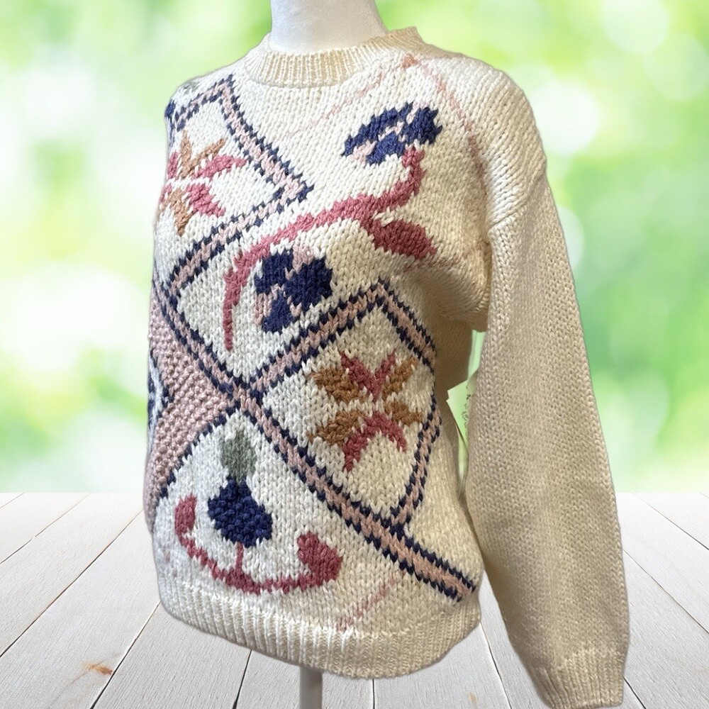 NWT Vintage 80s Hand Knit Sweater Cottagecore Folk Art Floral Fair Isle Size M